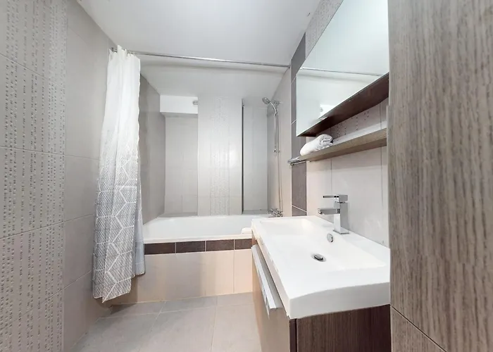 Appartement Le Petit Paradis - Pretty T2 Ideally Located At The Foot Of The Chateau Annecy